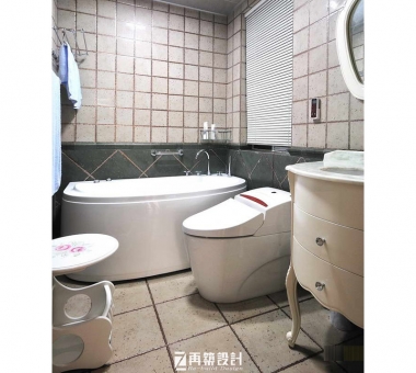 20万打造165平四室两厅地中海精装-卫生间.jpg