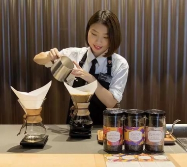 门店吧台装修效果图